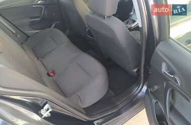 Універсал Opel Insignia 2012 в 