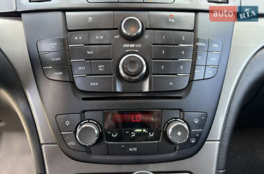 Универсал Opel Insignia 2011 в 