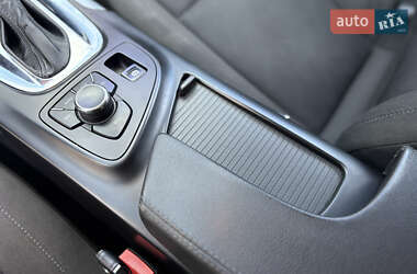 Универсал Opel Insignia 2011 в 