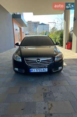 Универсал Opel Insignia 2011 в 