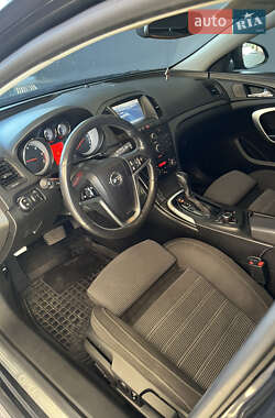 Универсал Opel Insignia 2011 в 