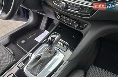 Универсал Opel Insignia 2020 в 