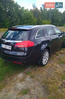 Универсал Opel Insignia 2012 в 