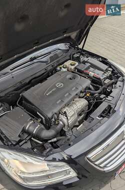 Універсал Opel Insignia 2011 в 