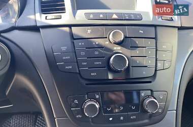 Седан Opel Insignia 2009 в 