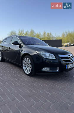 Універсал Opel Insignia 2011 в 