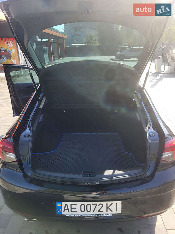 Лифтбек Opel Insignia 2018 в Павлограде