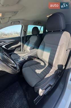 Универсал Opel Insignia 2011 в 