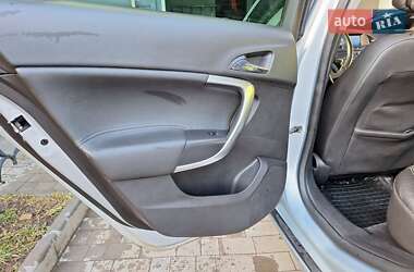 Універсал Opel Insignia 2012 в 