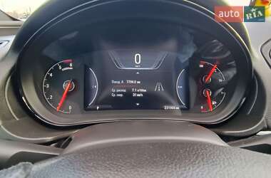 Универсал Opel Insignia 2014 в 