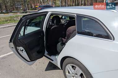Универсал Opel Insignia 2014 в 