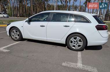 Универсал Opel Insignia 2014 в 