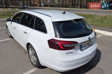 Универсал Opel Insignia 2014 в 