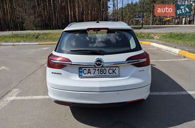 Универсал Opel Insignia 2014 в 