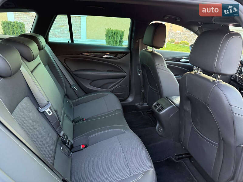 Универсал Opel Insignia 2021 в Киеве