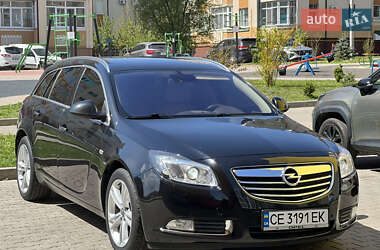 Универсал Opel Insignia 2010 в 