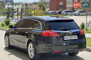 Универсал Opel Insignia 2010 в 