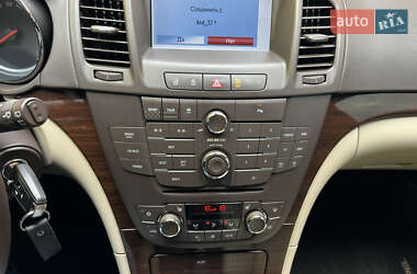 Универсал Opel Insignia 2010 в 