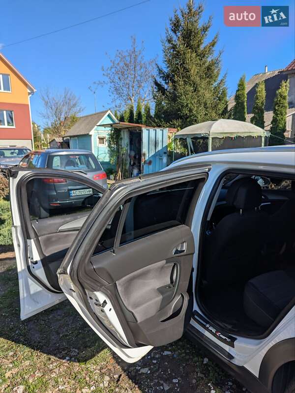 Універсал Opel Insignia 2015 в Луцьку