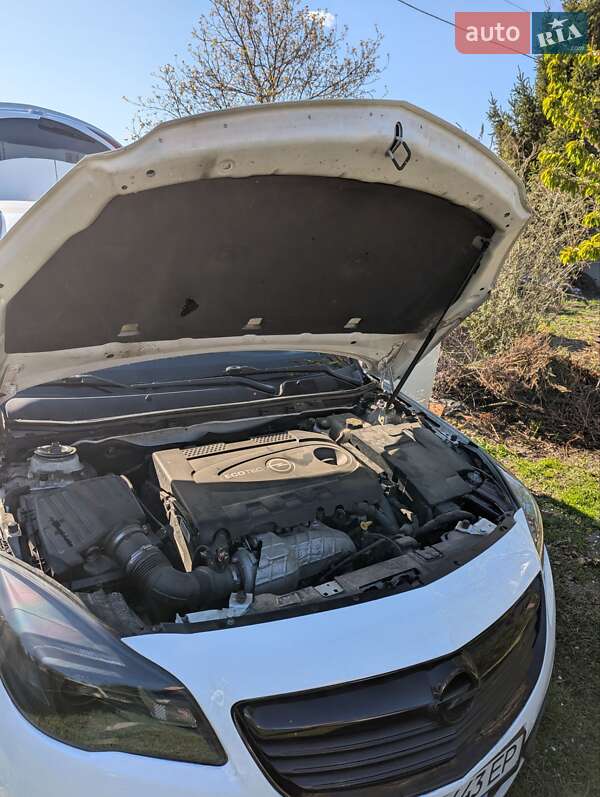 Універсал Opel Insignia 2015 в Луцьку