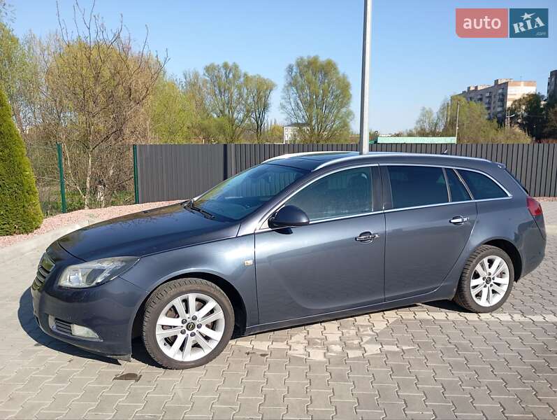 Универсал Opel Insignia 2009 в 