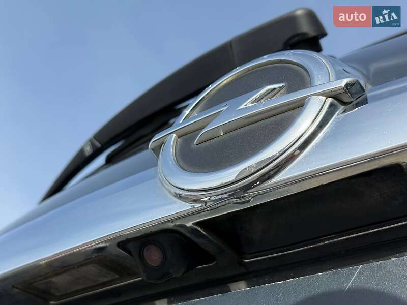 Универсал Opel Insignia 2014 в Ровно