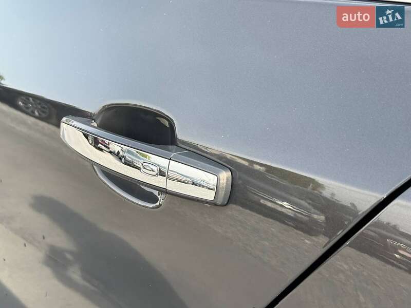 Универсал Opel Insignia 2014 в Ровно
