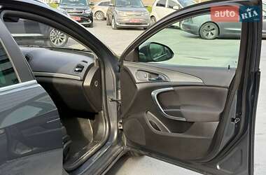 Универсал Opel Insignia 2014 в 