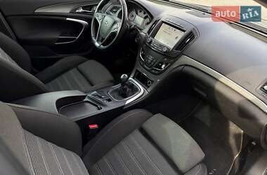 Универсал Opel Insignia 2014 в 