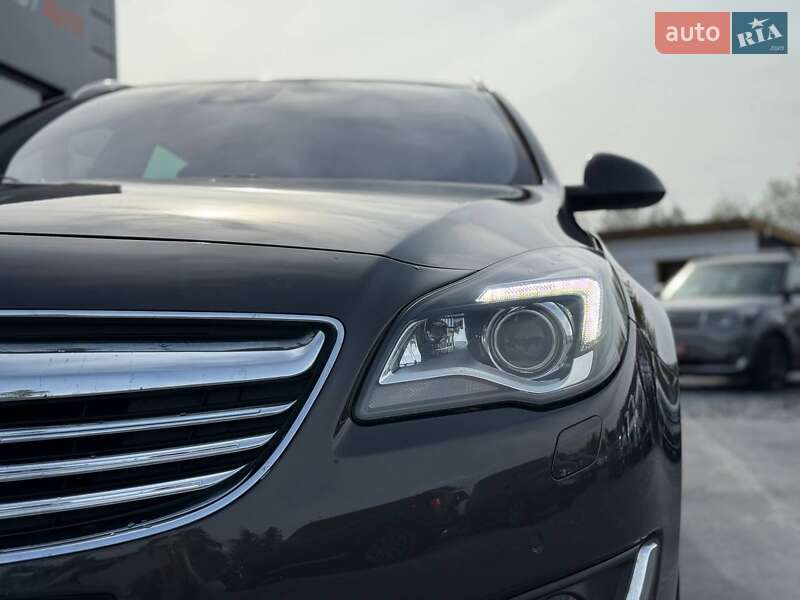 Универсал Opel Insignia 2014 в Ровно
