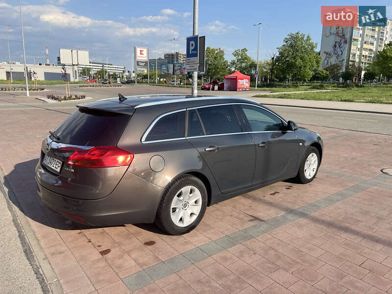 Универсал Opel Insignia 2013 в Ивано-Франковске