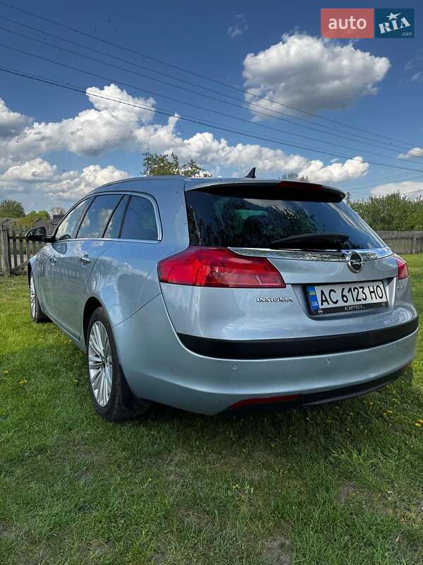 Универсал Opel Insignia 2013 в Маневичах