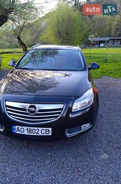 Универсал Opel Insignia 2012 в Перечине