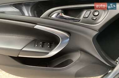 Седан Opel Insignia 2015 в 