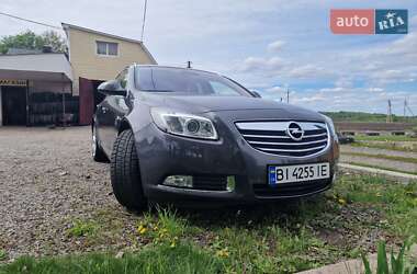 Универсал Opel Insignia 2012 в 