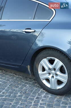 Седан Opel Insignia 2009 в 