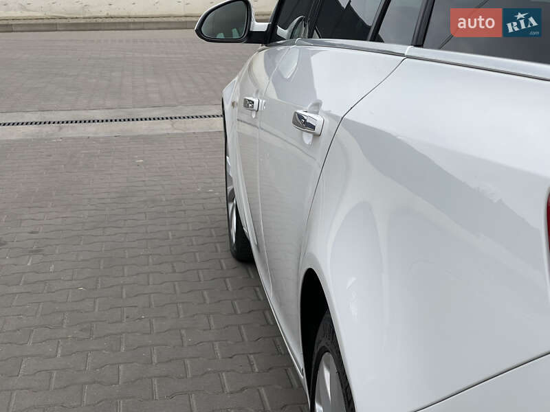Универсал Opel Insignia 2016 в Луцке