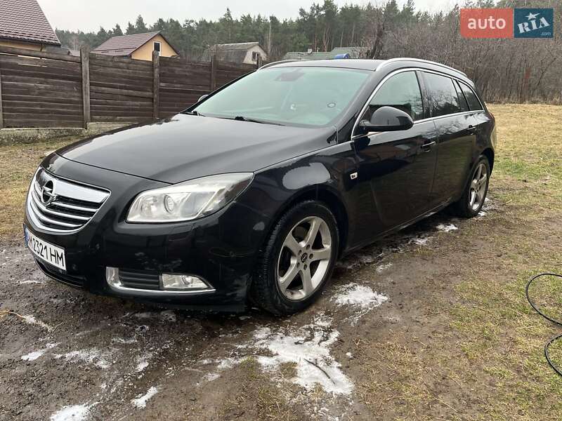 Универсал Opel Insignia 2011 в 