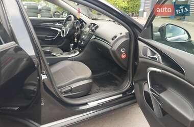 Универсал Opel Insignia 2010 в 