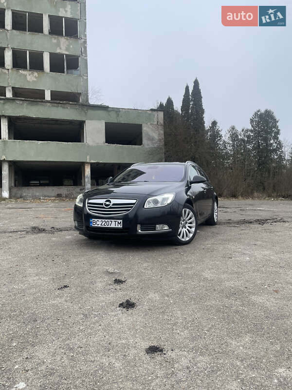 Універсал Opel Insignia 2010 в Львові
