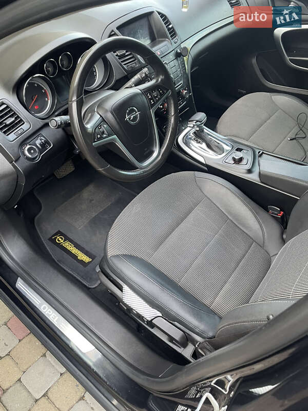 Універсал Opel Insignia 2010 в Львові
