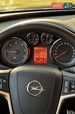 Универсал Opel Insignia 2012 в Гадяче