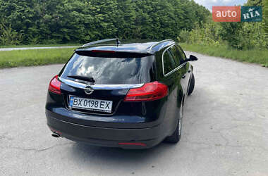 Универсал Opel Insignia 2011 в 