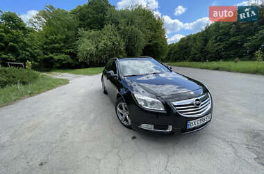 Универсал Opel Insignia 2011 в 
