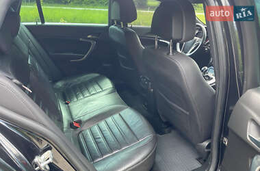 Универсал Opel Insignia 2011 в 