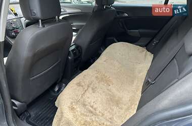 Универсал Opel Insignia 2013 в 