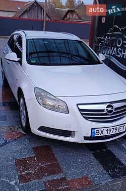 Универсал Opel Insignia 2009 в Полонном