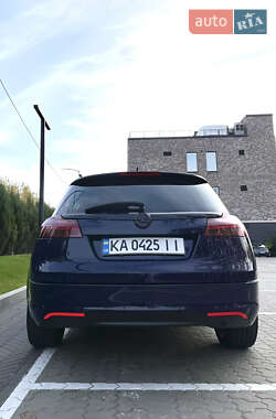 Универсал Opel Insignia 2012 в 