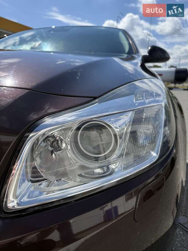 Седан Opel Insignia 2012 в Києві