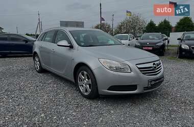 Универсал Opel Insignia 2013 в 